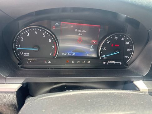 Used 2021 Ford Explorer XLT w/ Equipment Group 202A RWD image 19