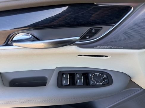 Used 2024 Cadillac XT6 Premium Luxury image 11