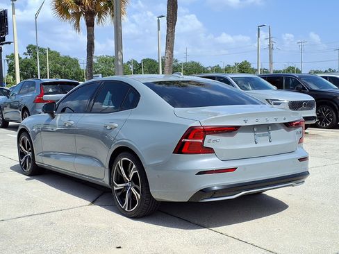 Used 2024 Volvo S60 B5 Plus AWD/4WD image 5