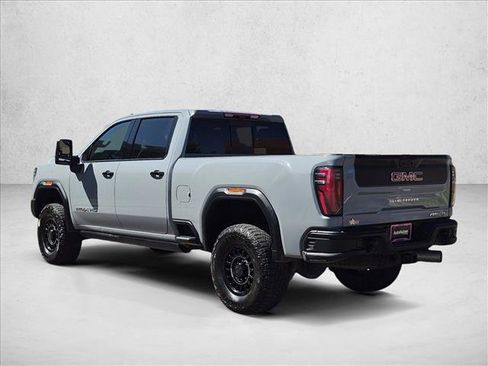 Used 2024 GMC Sierra 2500 AT4X w/ AT4X AEV Edition AWD/4WD image 8