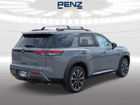 New 2026 Nissan Pathfinder Platinum AWD/4WD image 2
