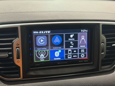 Used 2018 Kia Sportage LX FWD image 27