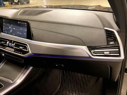 Used 2021 BMW X5 sDrive40i w/ Premium Package 2 image 17