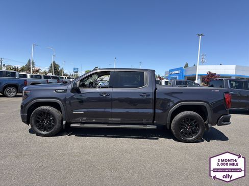 Used 2025 GMC Sierra 1500 Elevation w/ Elevation Premium Package AWD/4WD image 2