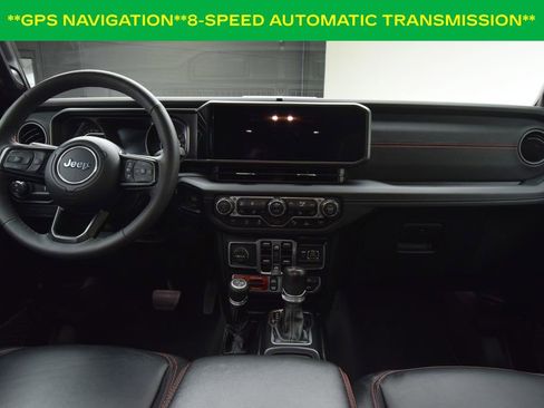 Used 2025 Jeep Gladiator Rubicon image 4