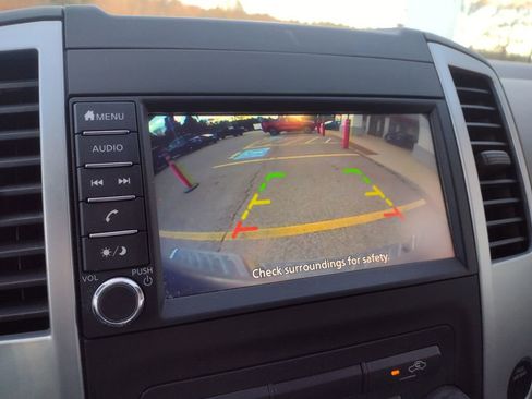 Used 2021 Nissan Frontier SV w/ SV Utility Package image 27