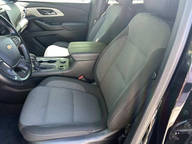 Used 2023 Chevrolet Traverse LT FWD image 16