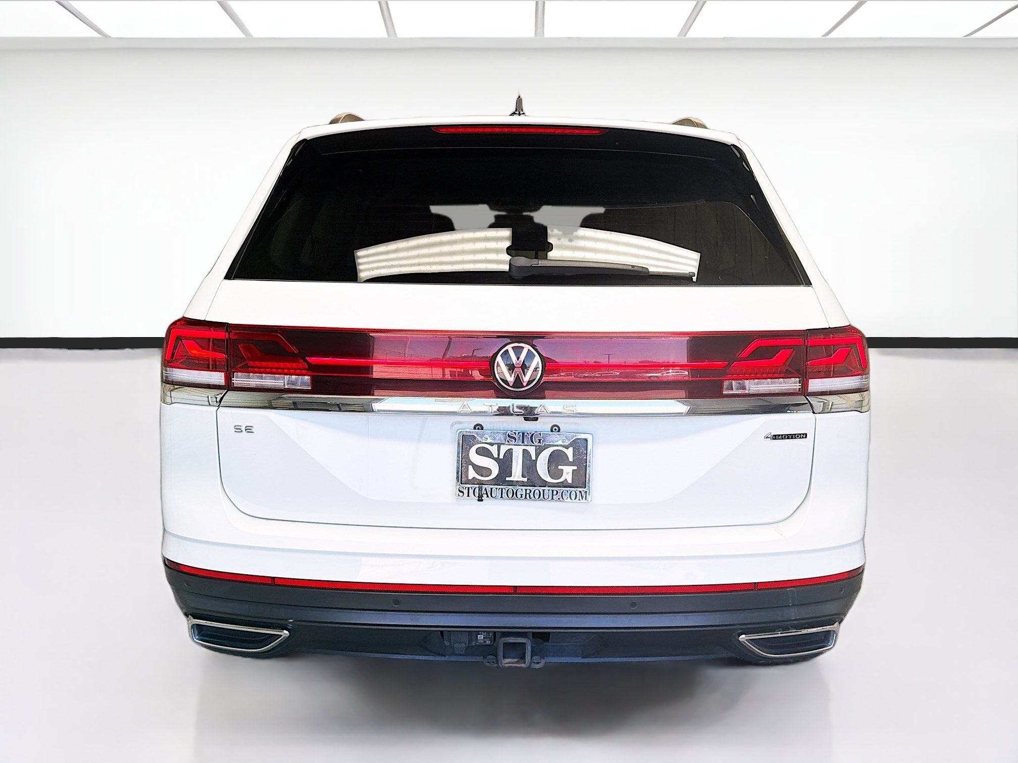 Used 2024 Volkswagen Atlas SE AWD/4WD image 5