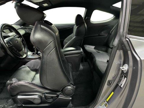 Used 2015 Hyundai Genesis 3.8 RWD image 51
