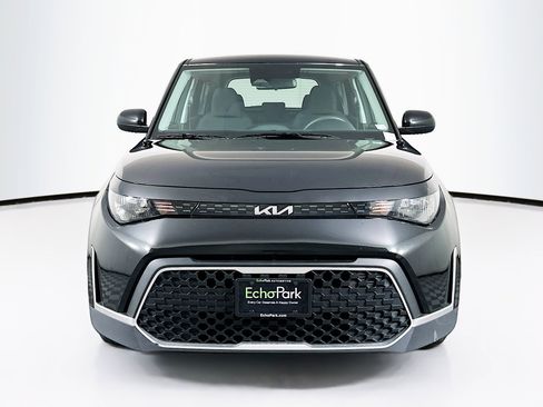 Used 2025 Kia Soul LX w/ LX Technology Package image 2