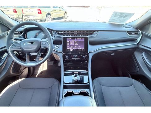 Used 2025 Jeep Grand Cherokee L Laredo w/ Luxury Tech Group I image 20