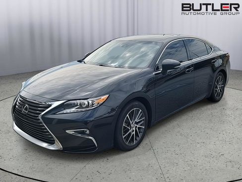 Used 2018 Lexus ES 350 w/ Luxury Package w/Wood Trim image 1