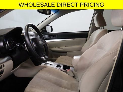 Used 2013 Subaru Outback 2.5i Premium AWD/4WD image 11