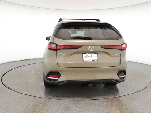 Used 2025 MAZDA CX-70 Plug-In Hybrid w/ Premium Plus image 4