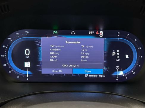 Used 2023 Volvo XC60 B5 Plus image 25