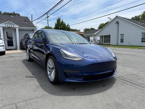 Used 2023 Tesla Model 3 Standard Range RWD image 7