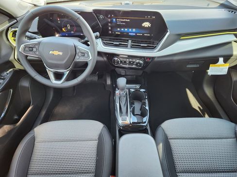 New 2026 Chevrolet Trax LT w/ Driver Confidence Package FWD image 11