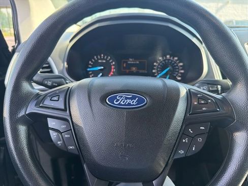 Used 2020 Ford Edge SE FWD image 14