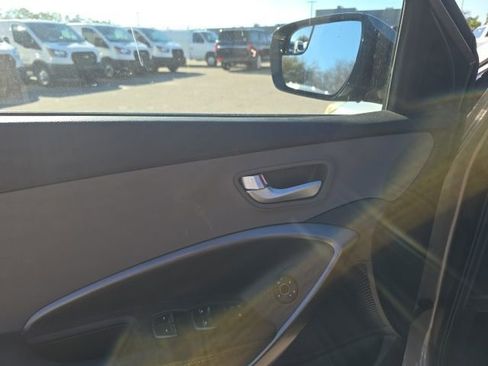 Used 2018 Hyundai Santa Fe Sport w/ 2.4L Value Package 02 image 9