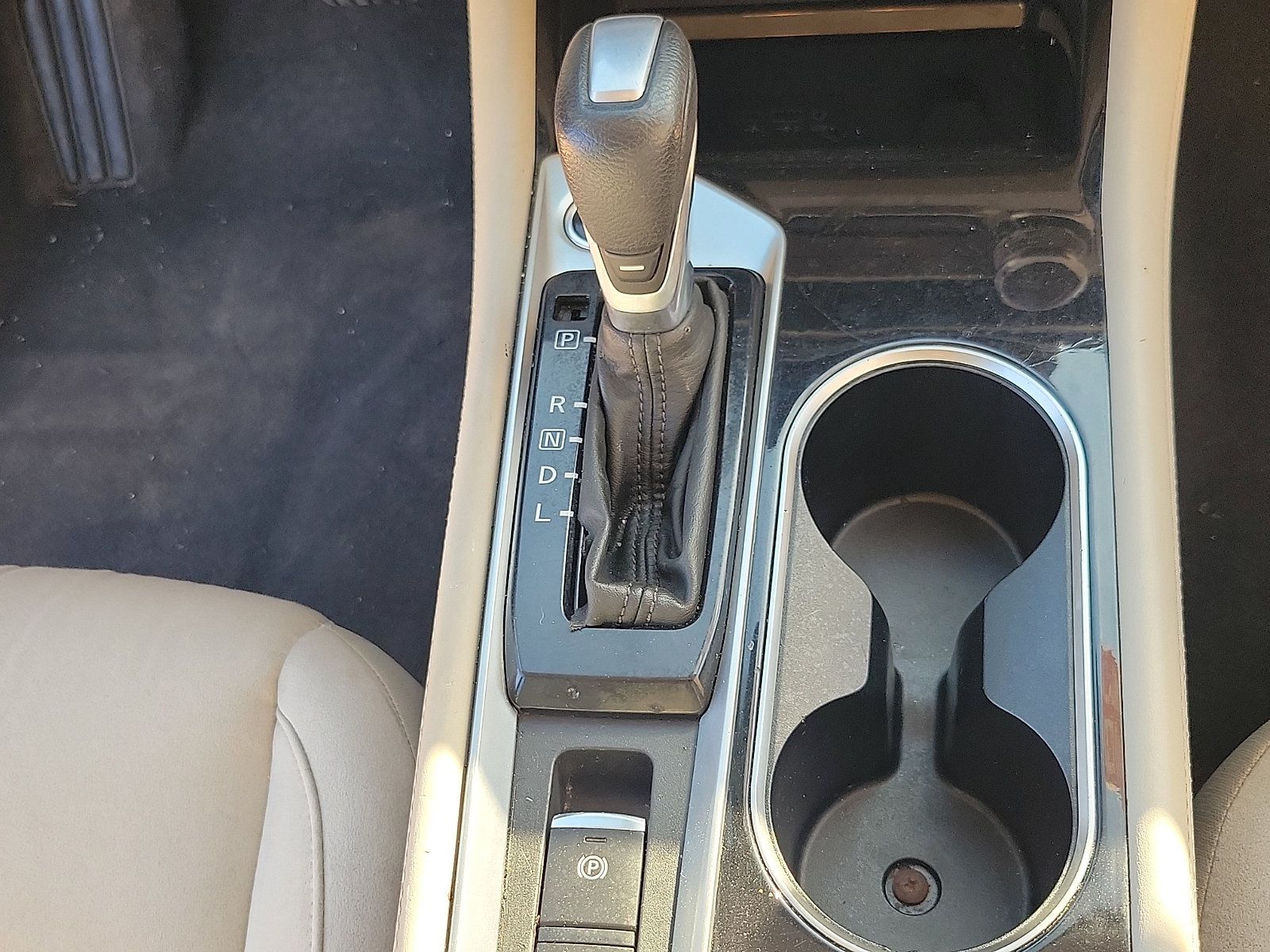 Used 2023 Nissan Altima 2.5 SV AWD/4WD image 15