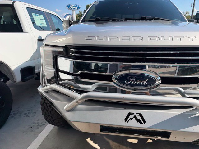 Used 2018 Ford F250 4x4 Crew Cab Super Duty image 8