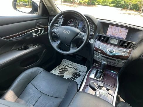 Used 2017 INFINITI Q70 L 3.7 AWD/4WD image 28