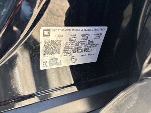Used 2025 Chevrolet Equinox LT FWD image 28