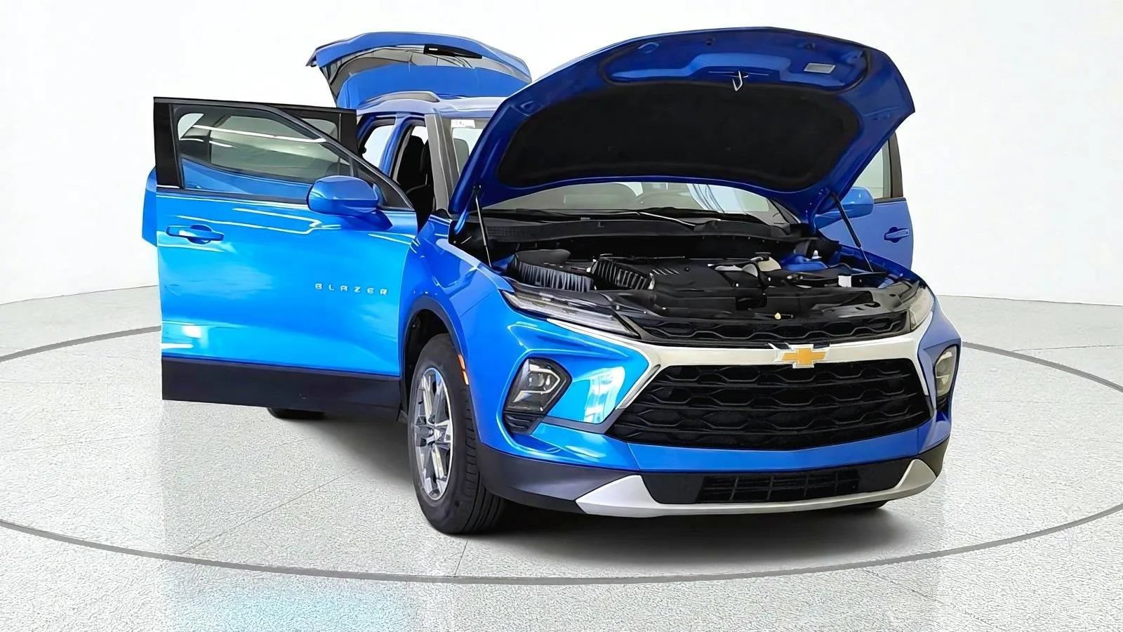 Used 2024 Chevrolet Blazer LT w/ Convenience Package FWD image 12