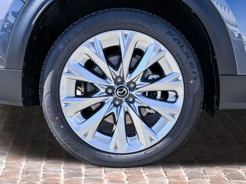 Used 2026 MAZDA CX-90 Plug-In Hybrid w/ Preferred AWD/4WD image 38