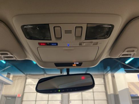 Used 2017 Subaru Outback 3.6R Limited image 27