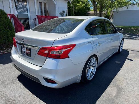 Used 2019 Nissan Sentra S FWD image 9