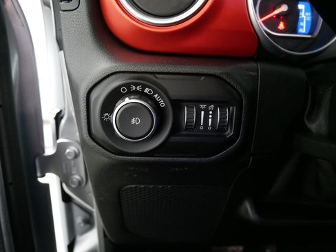 Used 2021 Jeep Wrangler Rubicon w/ Cold Weather Group image 26