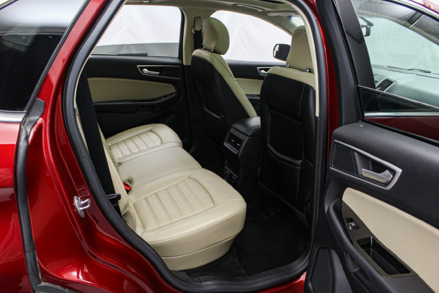 Used 2018 Ford Edge SEL w/ Equipment Group 201A AWD/4WD image 13