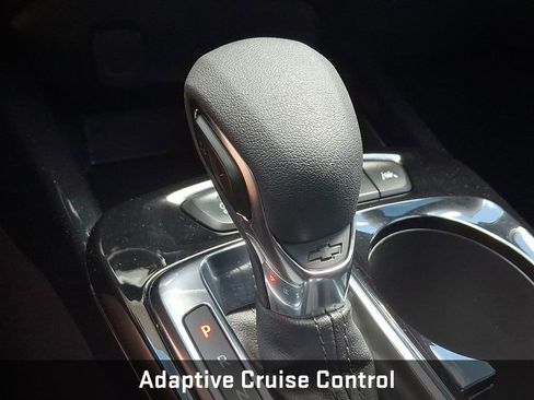 Used 2025 Chevrolet Trax LT w/ Driver Confidence Package FWD image 17