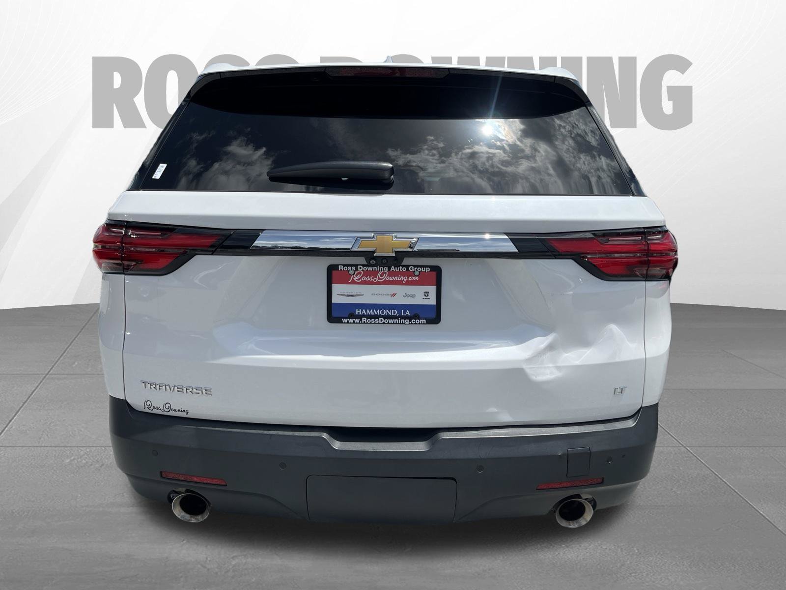 Used 2023 Chevrolet Traverse LT FWD image 5
