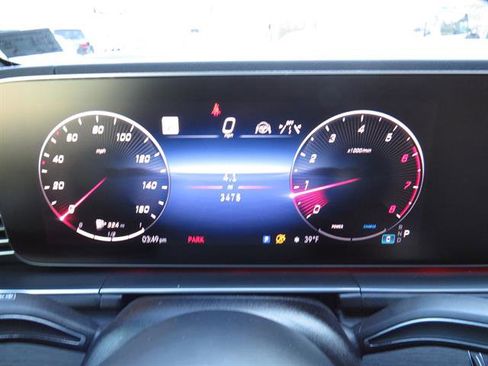 Used 2025 Mercedes-Benz GLS 450 4MATIC image 12