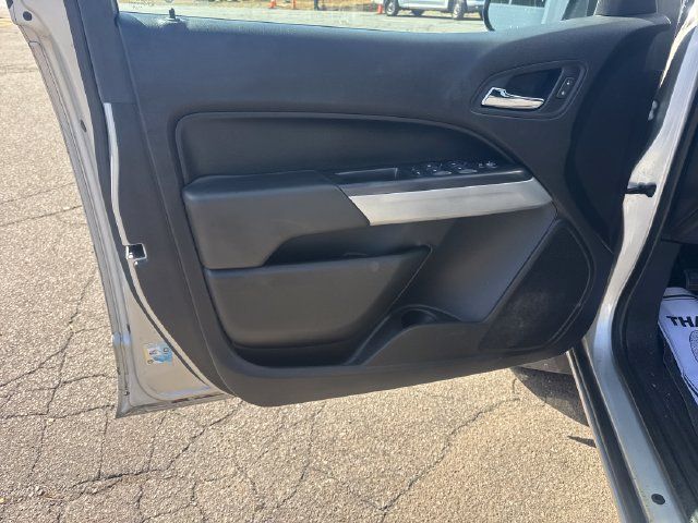 Used 2018 Chevrolet Colorado LT w/ LT Convenience Package AWD/4WD image 11
