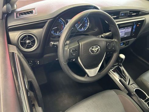 Used 2017 Toyota Corolla LE FWD image 13