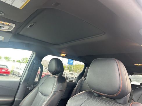 Used 2024 Toyota Sienna XSE w/ XSE Premium Package image 20