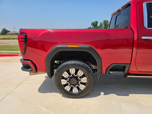 Used 2024 GMC Sierra 2500 Denali w/ Denali Reserve Package AWD/4WD image 14