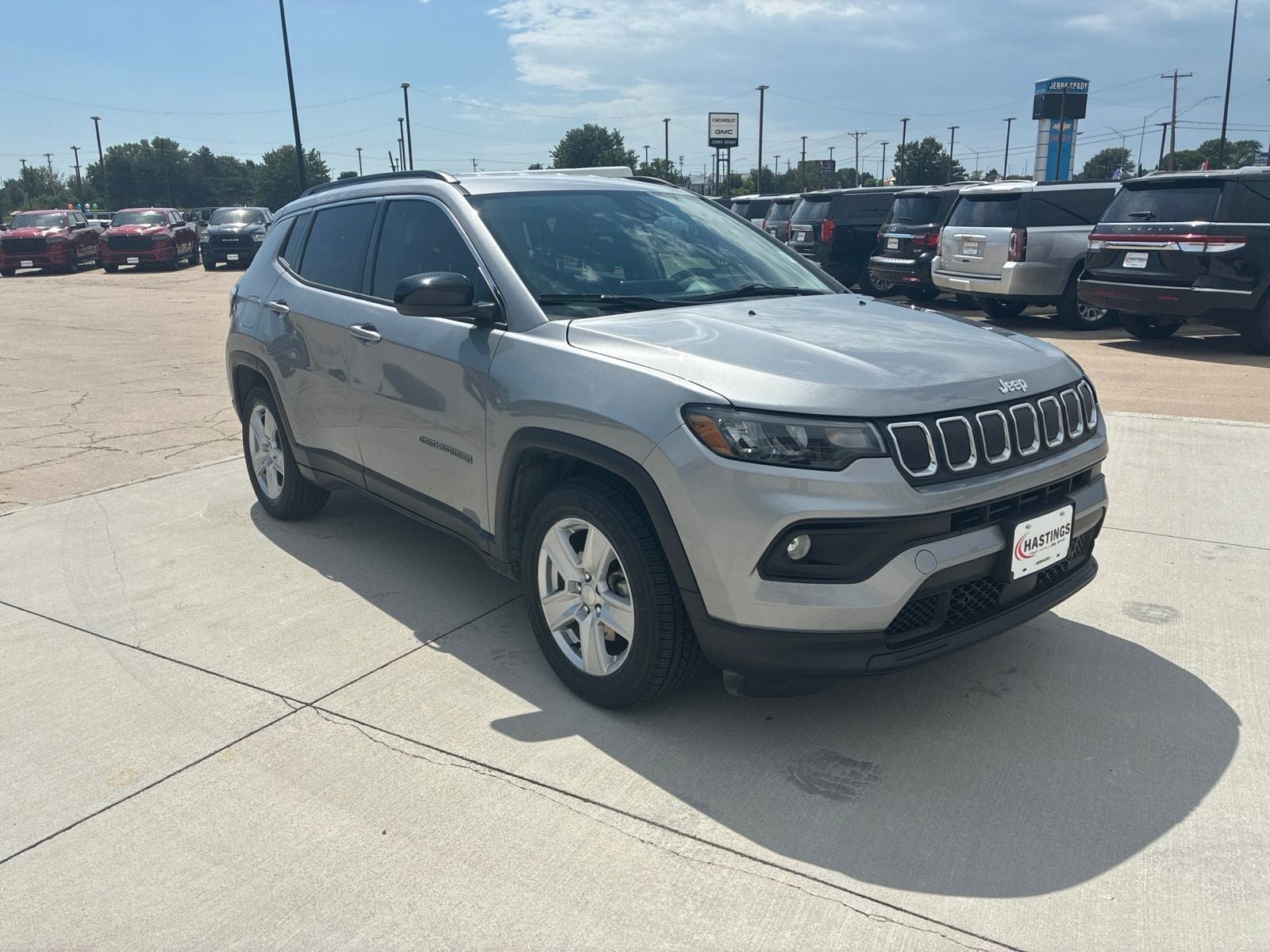Used 2022 Jeep Compass Latitude w/ Convenience Group FWD image 7