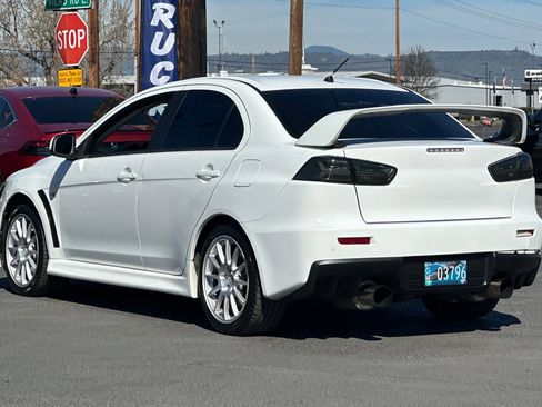 Used 2010 Mitsubishi Lancer Evolution GSR image 6