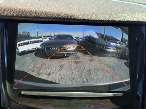 Used 2014 Cadillac SRX Luxury image 18