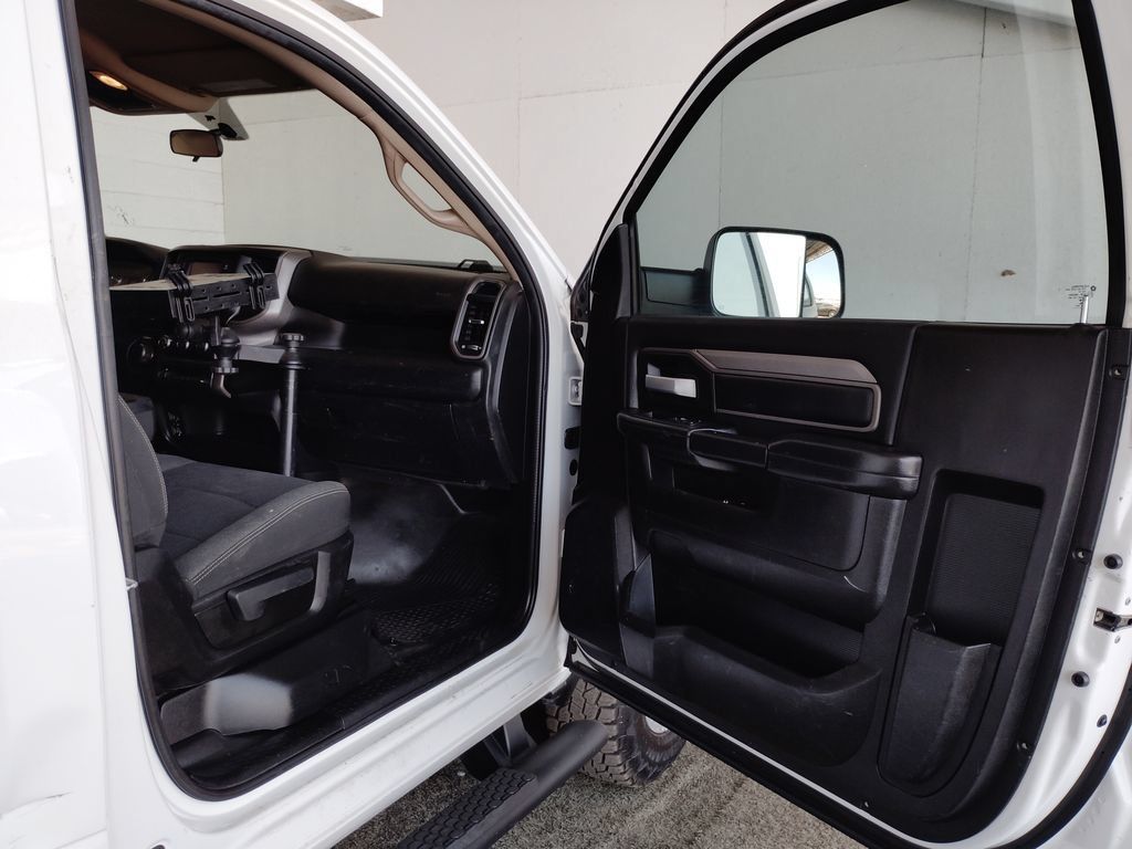 Used 2019 RAM 2500 Tradesman AWD/4WD image 10