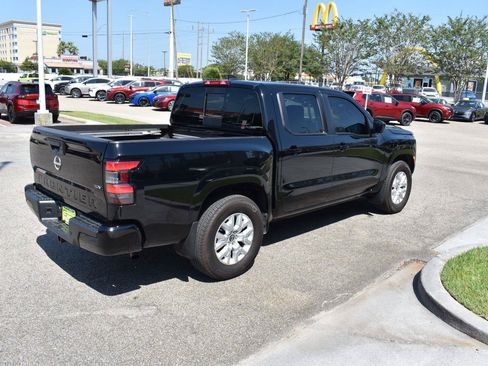 Used 2024 Nissan Frontier SV w/ SV Convenience Package RWD image 14