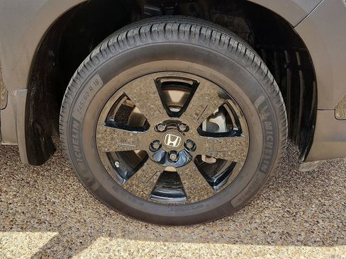 Used 2022 Honda Pilot TrailSport image 7