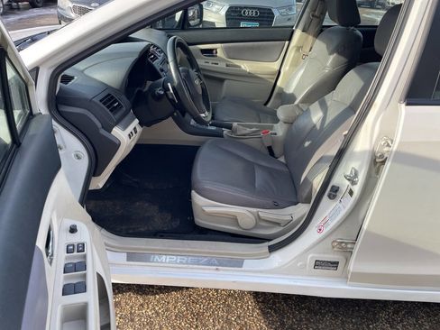 Used 2012 Subaru Impreza 2.0i Premium image 9