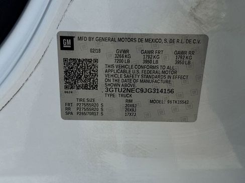 Used 2018 GMC Sierra 1500 SLT w/ All Terrain Package AWD/4WD image 34