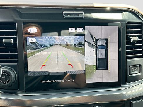 New 2026 Ford F250 4x4 Crew Cab Super Duty image 9