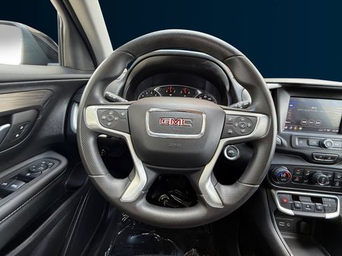 Used 2024 GMC Terrain SLE w/ Driver Convenience Package FWD image 13